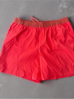 The North Face Mens Large Class V Horizon  Red Pull On Flashdry Drawstring Zip